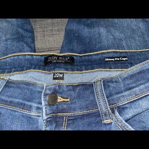 Judy Blue Denim Capris- Size 20W, Mid-rise
